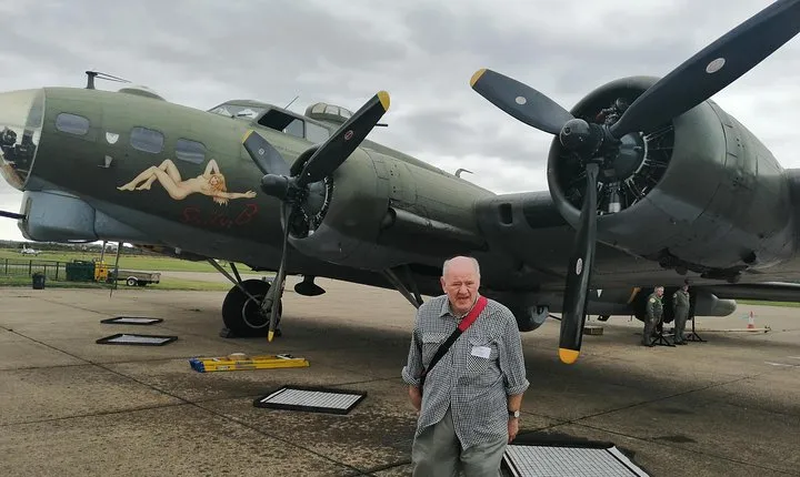 Luxury Private Vehicle Day Hire:London with Stopover Duxford imperial War Museum