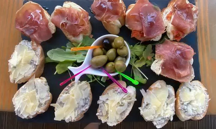 Pula Food Walking Tour
