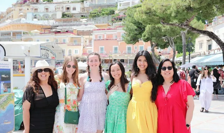 Private Day Tour in Pompeii Positano and Amalfi from Rome