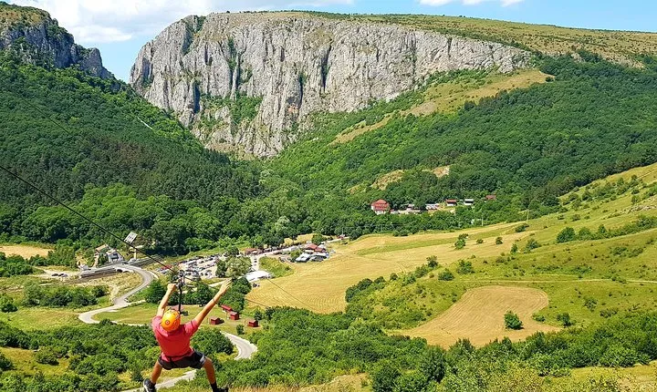 CLUJ ADVENTURE TOUR ! ZIP LINE and HIKE