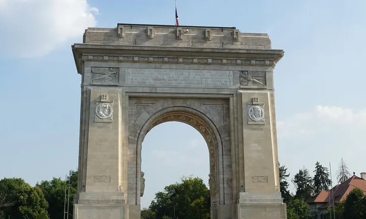 Discover Amazing of Peles Royal Castle - Bucharest