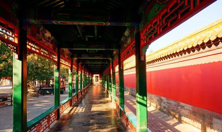 Half Day in Beijing: Summer Palace and Boat Riding on Kunming Lake