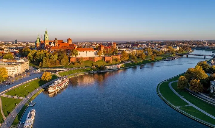 Vistula River Minicruise and Guided Tour in the Former CC Plaszow