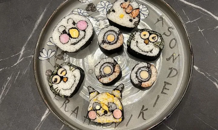 Decorated Sushi Making Experience in Kyoto