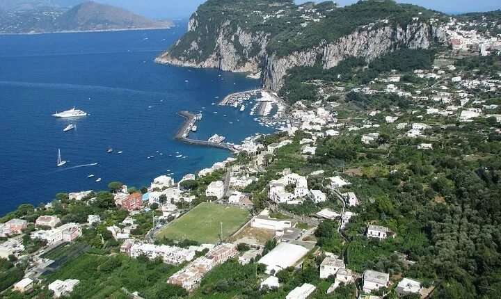 Full-Day Capri Tour with Hydrofoil and Pick Up