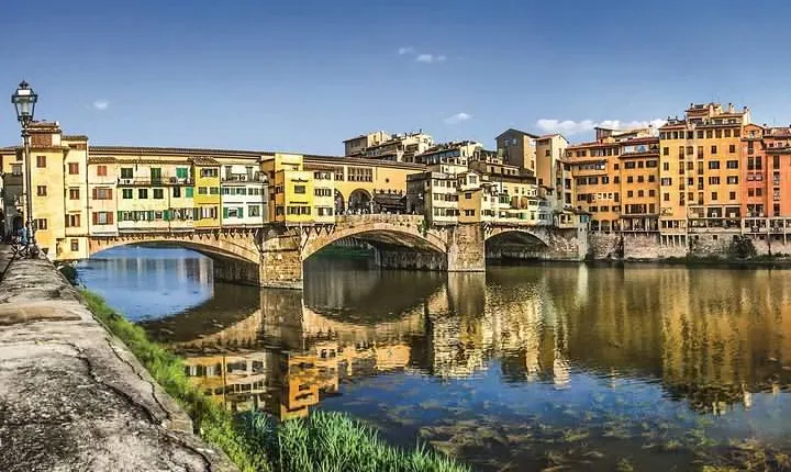 Skip the line: Accademia Small Group and walking tour of Florence