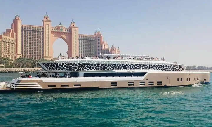 Dubai's Lotus Mega Yacht Dinner Cruise