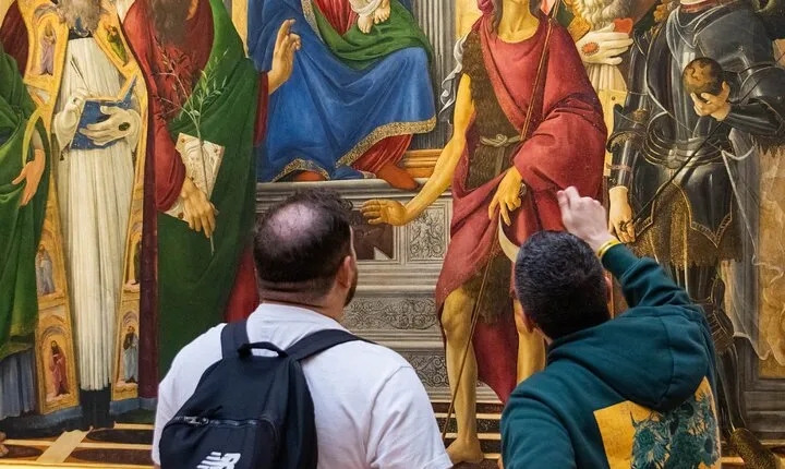 Uffizi Gallery VIP Entrance and Private Guided Tour