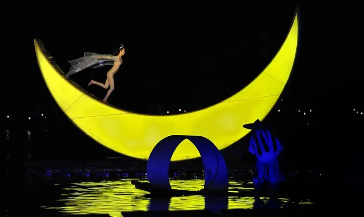 Liusanjie Light Show with English speaking private driver from GUILIN hotel