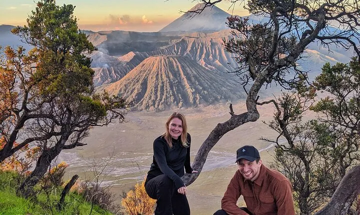 From Yogyakarta: Mount Bromo Sunrise and ijen crater Blue Fire - 3 Days