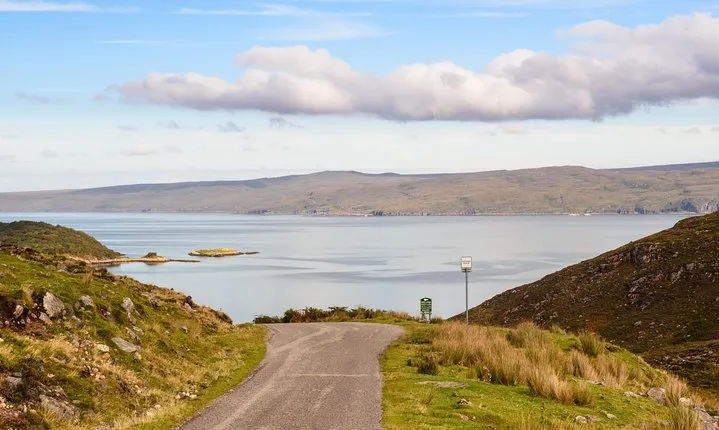 Inverness: Applecross, Loch Carron & the Wild Highlands