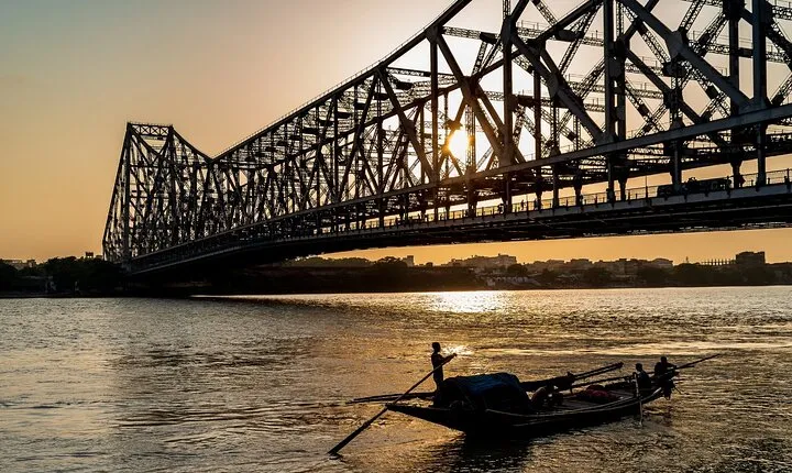 3 Days Exclusive Kolkata and Bishnupur Tour with Car and Guide