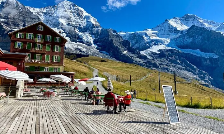 Jungfrau's Region and Lauterbrunnen Private Tour from Bern