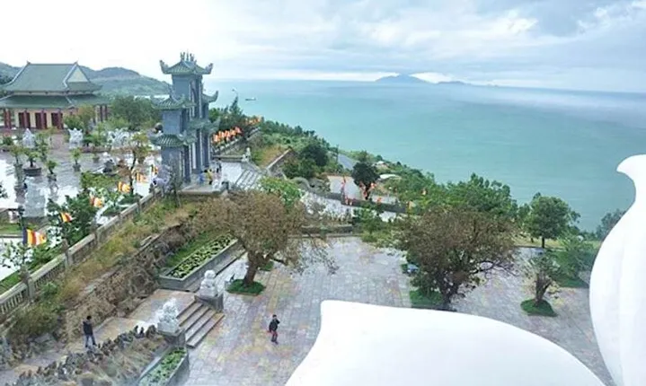 Da Nang: Lady Buddha, Marble Mountains, and Hoi An Day Trip