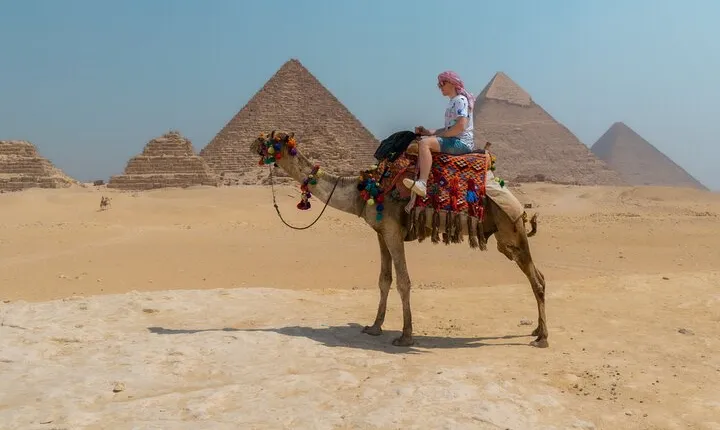 Hire Photographer, Professional Photo Shoot - Pyramids of Giza
