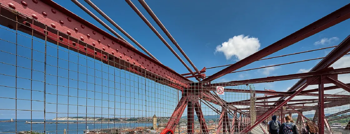 Getxo and Bizkaia bridge small-group tour