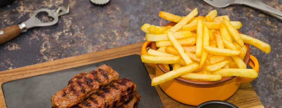 Unhealthy food tour of Bucharest
