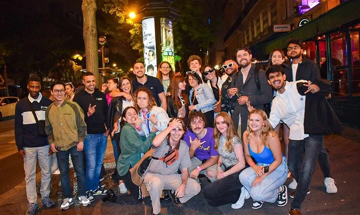 Paris City Center Guided Pub Crawl With Shots & Club Entry