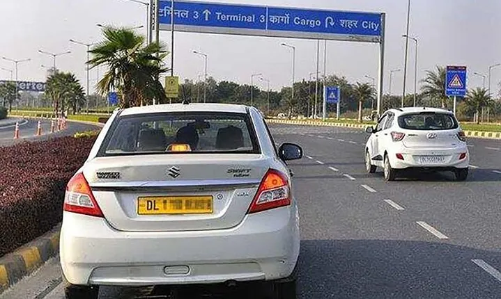 Private Transfer from Hotel to Delhi Airport 