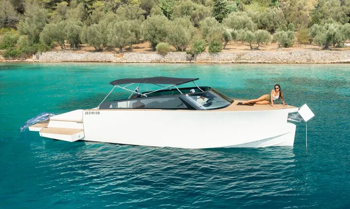 Dubrovnik to Elaphiti: Yacht Escape in Style