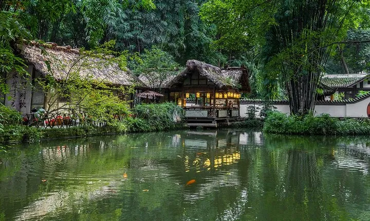 Chengdu 10-Hour Private Customized City Tour