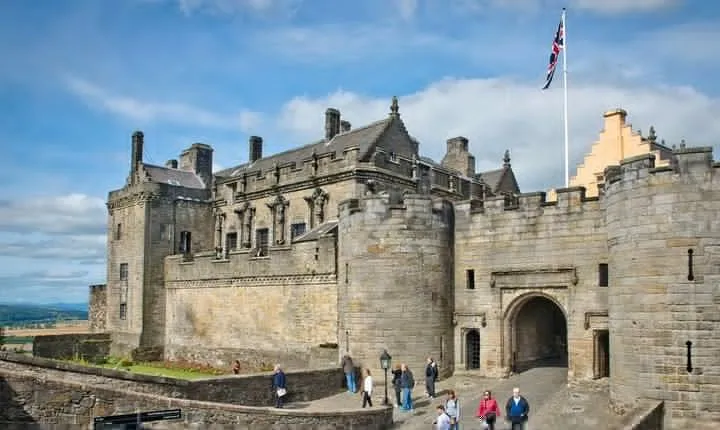 Day Trip to Loch Lomond and Trossachs National Park with Optional Stirling Castle Tour from Edinburgh