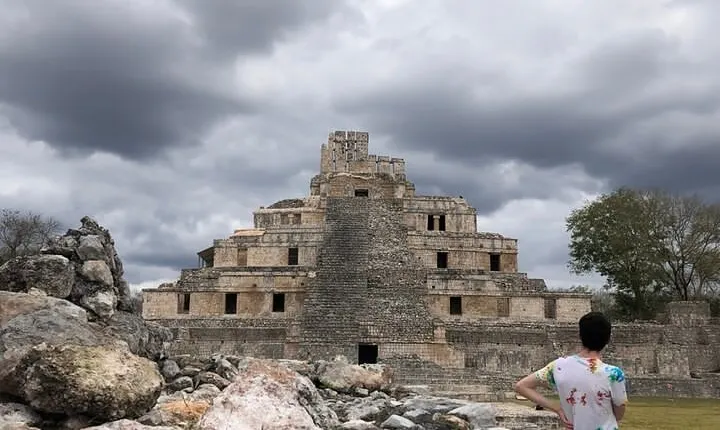 Edzná in Colectivo, a Voyage Through History with a Local Guide