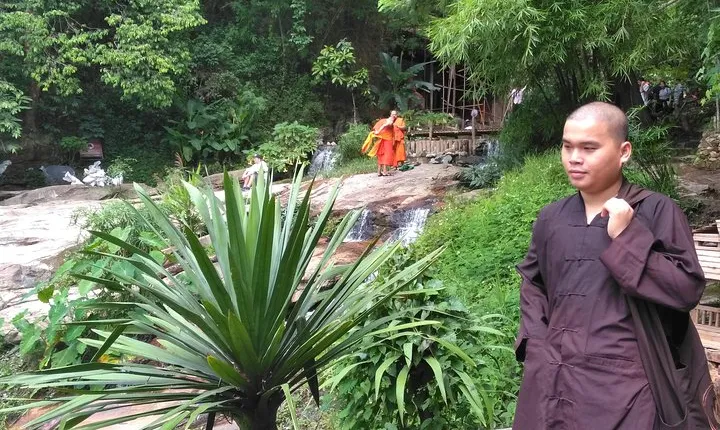 No.1 Chiang Mai: 3-Hour Monk Trail Hike to Wat Doi Suthep & Palad