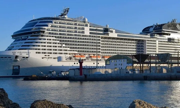 Private Transfer Florence Peretola Airport from/to Livorno Port