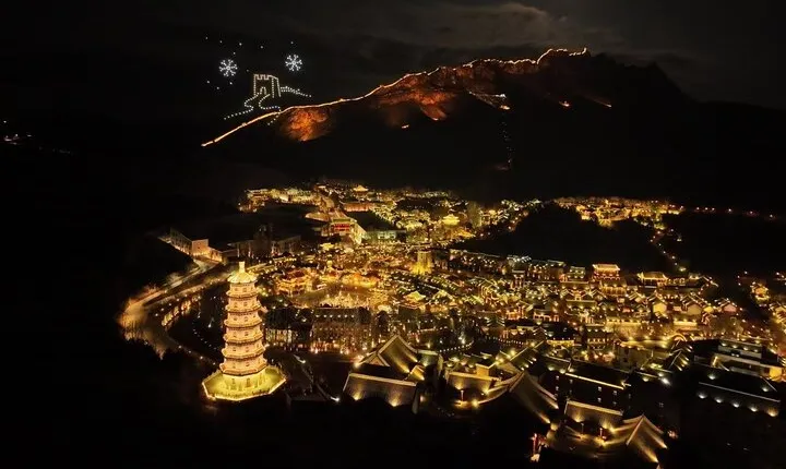 Beijing Gubei Water Town & Simatai Great Wall Night Tour 