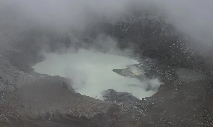 Combo tour Poas Volcano and La Paz waterfall and Coffee tour