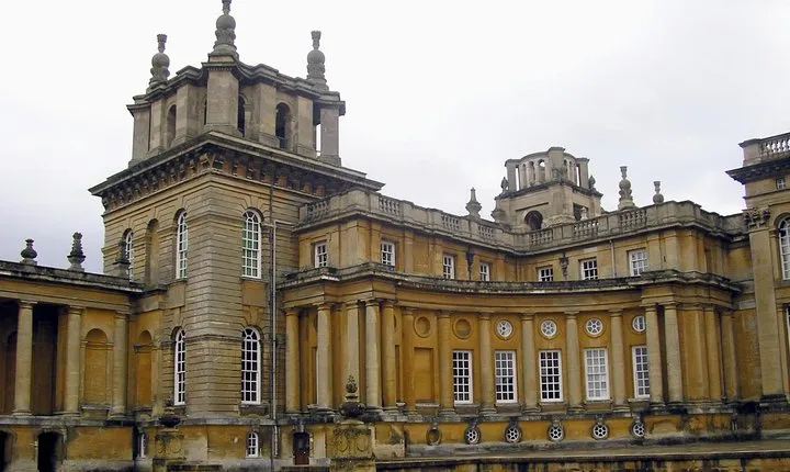 Private Airport Arrival or Departure Transfer Heathrow Airport to or from Oxford