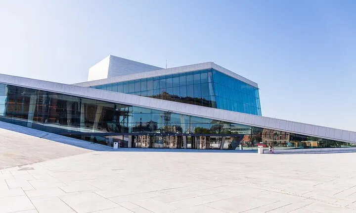Oslo Private Tour: From The Opera to Vigeland Sculpture Park