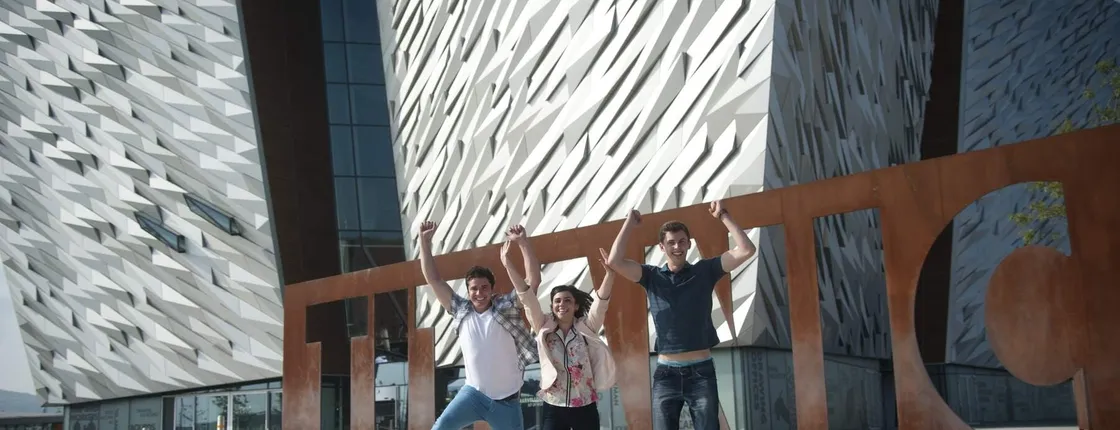 Titanic Experience and Giant's Causeway tour from Belfast