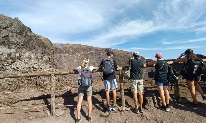 Private Full Day Pompeii & Volcano Vesuvius Tour from Rome