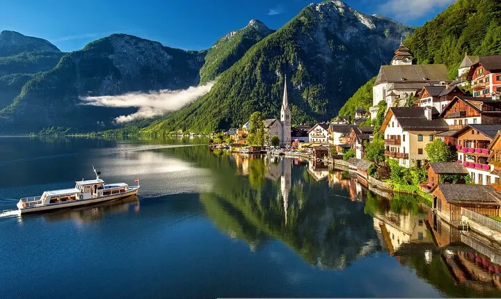 Hallstatt, St.Gilgen, StWolfgang Salzkammergut Tour from Salzburg