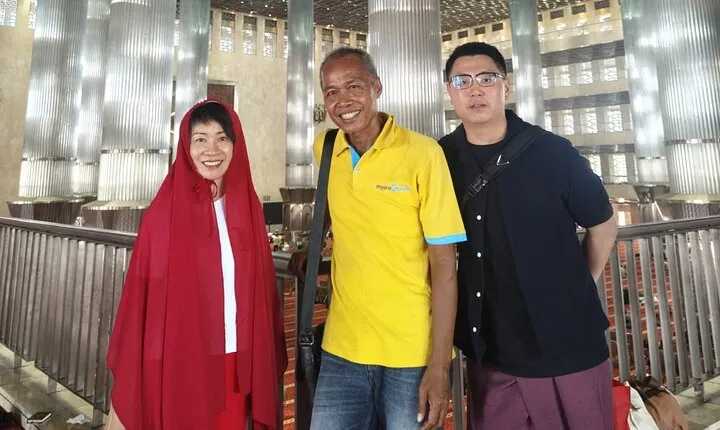 One Day as Hijaber in Jakarta Female Friendly