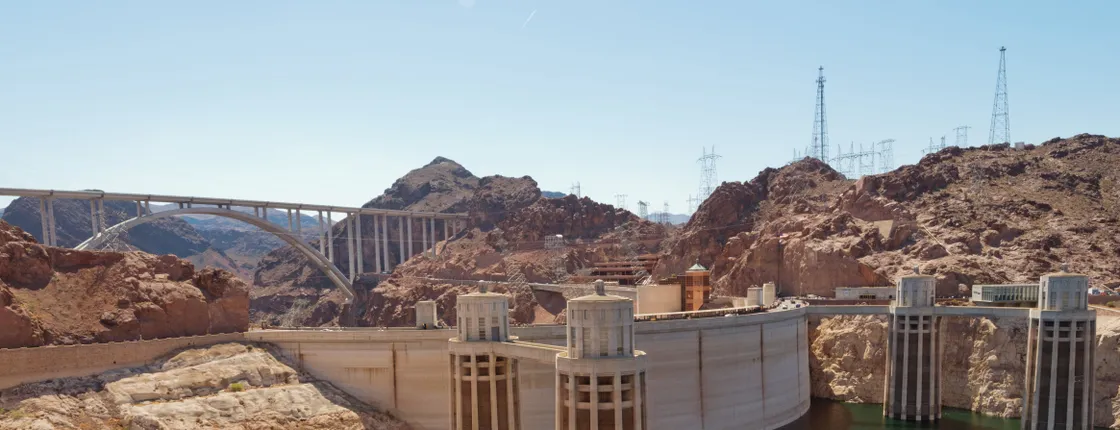 Hoot and Hoover Dam tour
