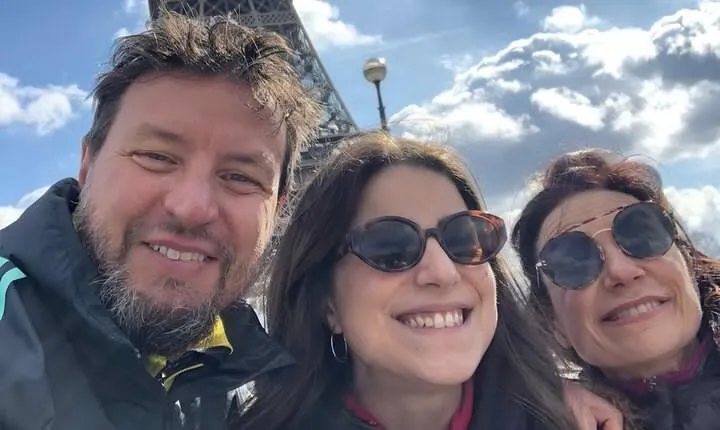 Paris : Private Custom Walking Tour with A Guide (Private Tour)