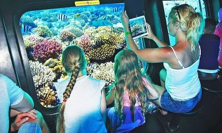Sea Scope Cruise with Snorkeling Adventure in Hurghada