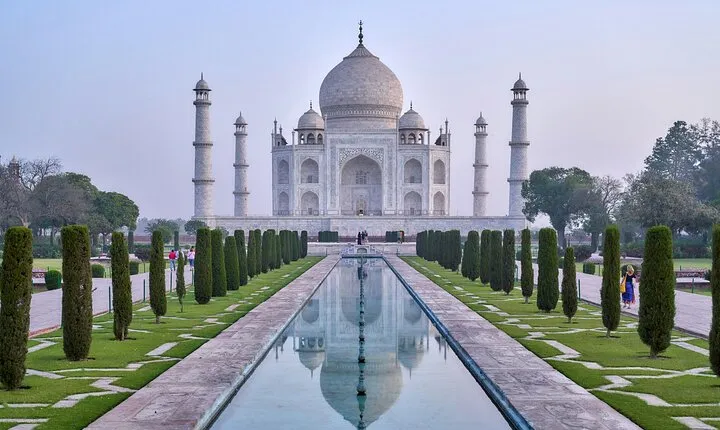 Sunrise Taj Mahal Tour From Delhi