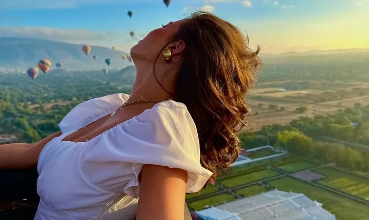 Balloon flight / Breakfast in the cave / CDMX pick-up + Pyramids