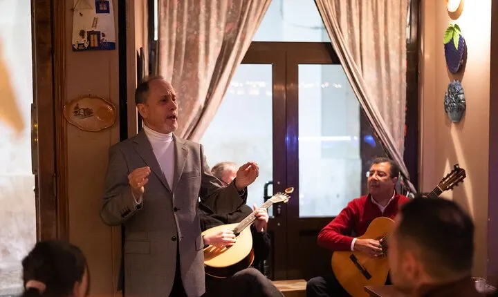Portuguese Fado Live Music Show in Lisbon