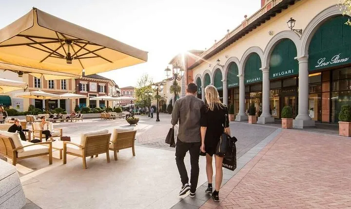 Serravalle Designer Outlet Private Shopping Tour from Milan