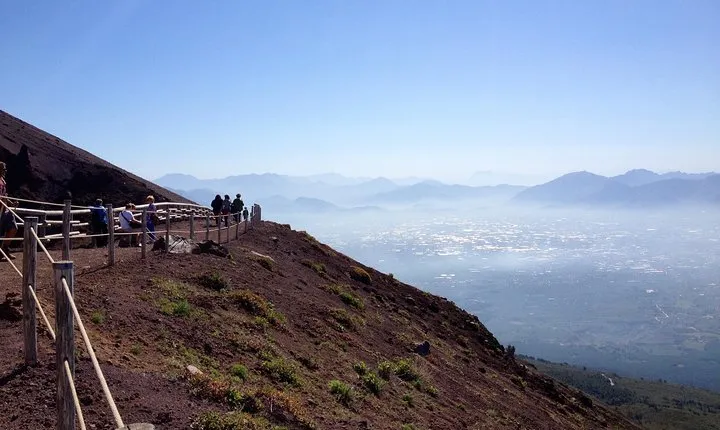 Pompeii SkipTheLine and Mt Vesuvius with Lunch&WineTasting from Rome
