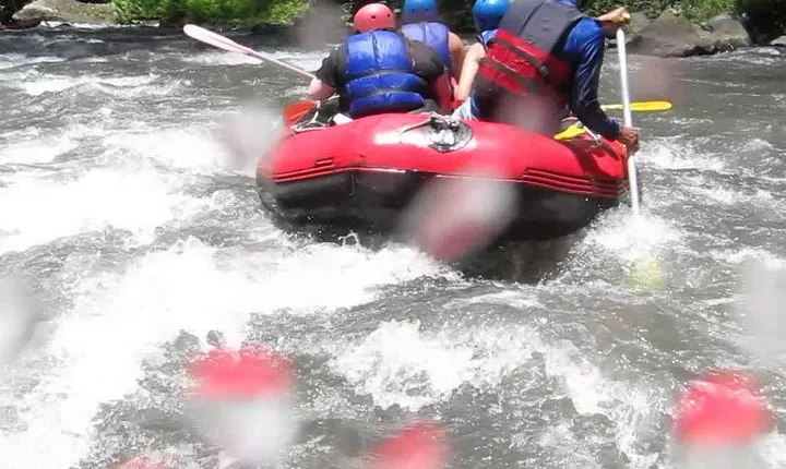 Telaga Waja White River Rafting Adventure