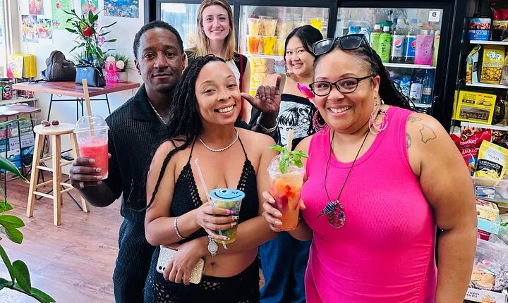 Honolulu City Private Snack and Foodie Tour