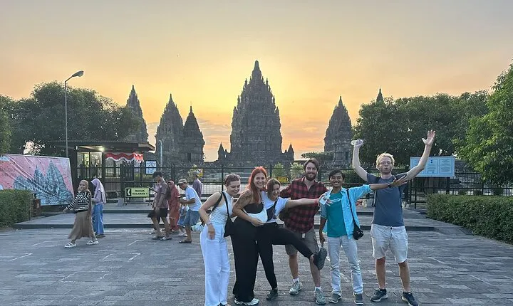 Yogyakarta Borobudur sunrise Guarantee Climb up and Prambanan