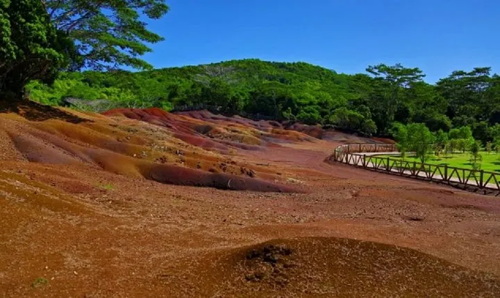 Trou-aux-Cerfs - Chamarel - Grand Bassin -Private Guided Tour (Min. 2 persons)