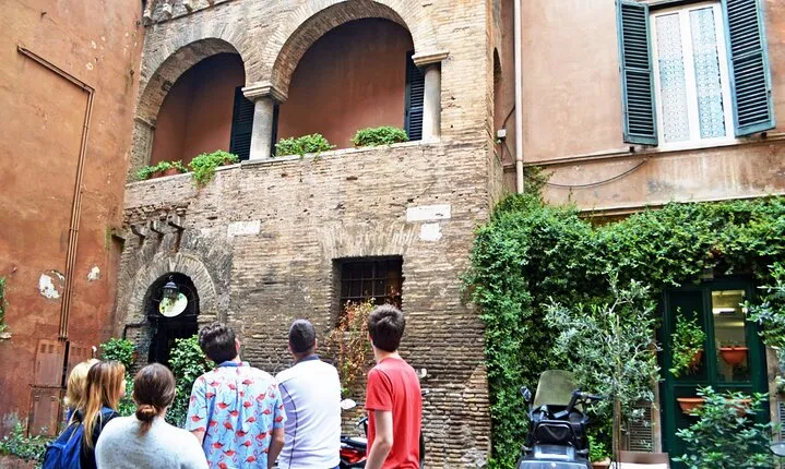 Trastevere and Jewish Ghetto Private Guided Walking Tour with Artichokes